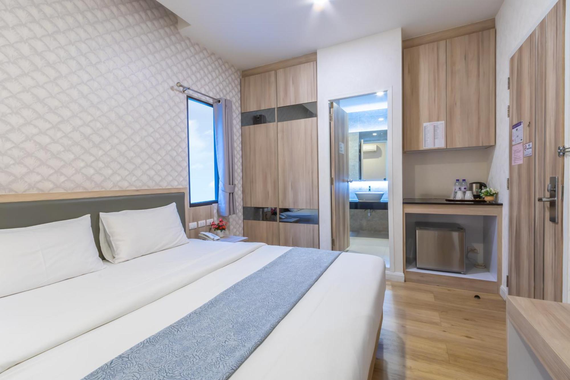 Khách sạn Leela Orchid Bangkok